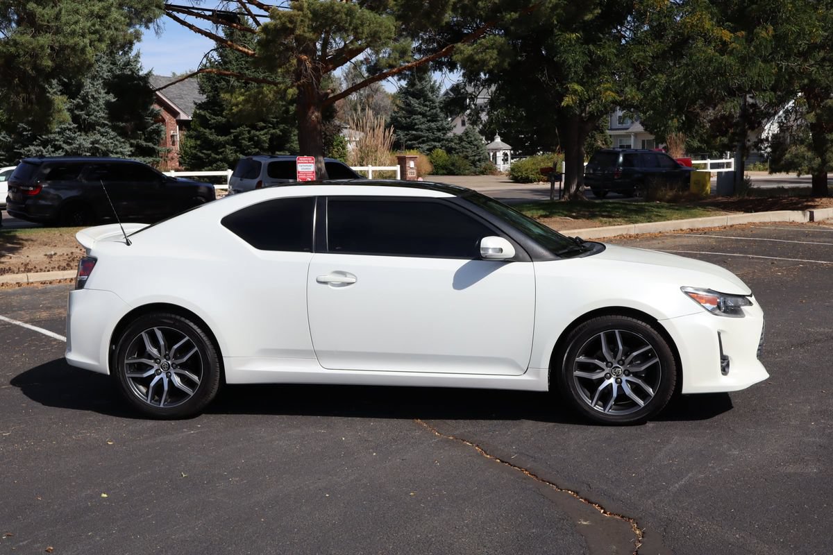 Used 2015 Scion tC FWD image 3