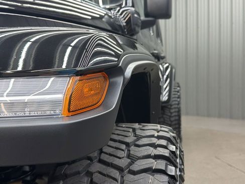 Used 2025 Jeep Wrangler Unlimited Sahara w/ Safety Group AWD/4WD image 13