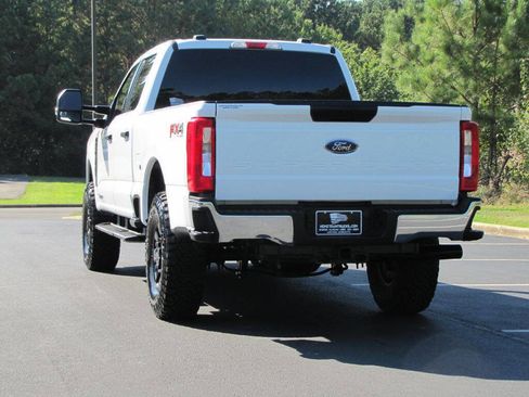 Used 2023 Ford F250 XLT w/ FX4 Off-Road Package image 10