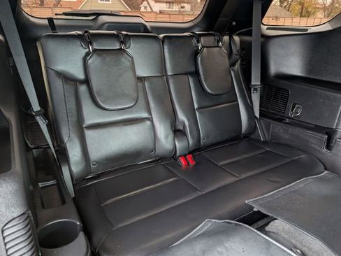 Used 2020 Ford Explorer XLT w/ Equipment Group 202A image 26