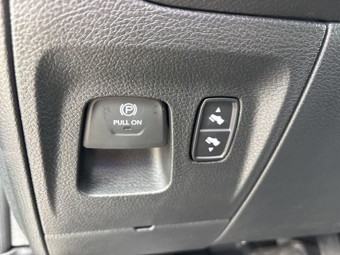 New 2026 RAM 1500 Big Horn AWD/4WD image 13