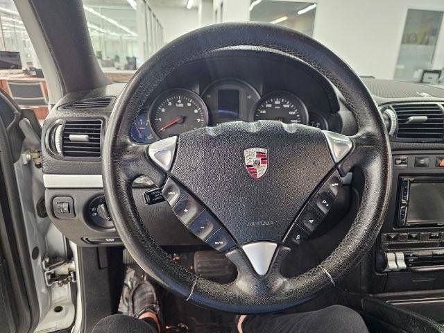 Used 2008 Porsche Cayenne AWD/4WD image 9