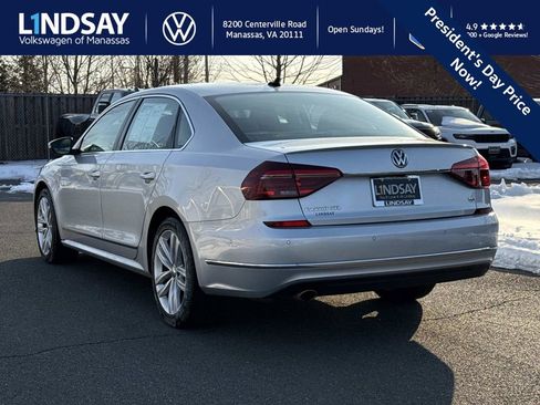 Used 2018 Volkswagen Passat 2.0T SEL Premium image 4