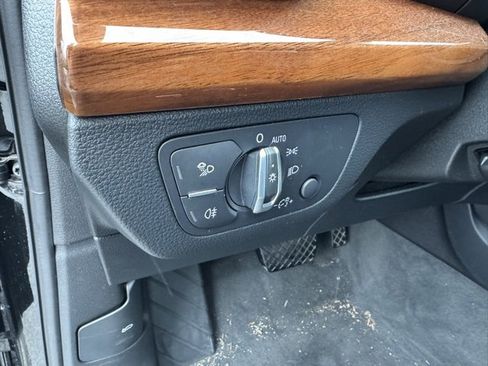 Used 2023 Audi Q5 2.0T Premium Plus image 12