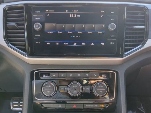 Certified 2022 Volkswagen Atlas Cross Sport SEL Premium R-Line image 23