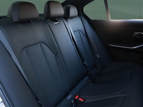 Used 2022 BMW M3 w/ Executive Package RWD image 29