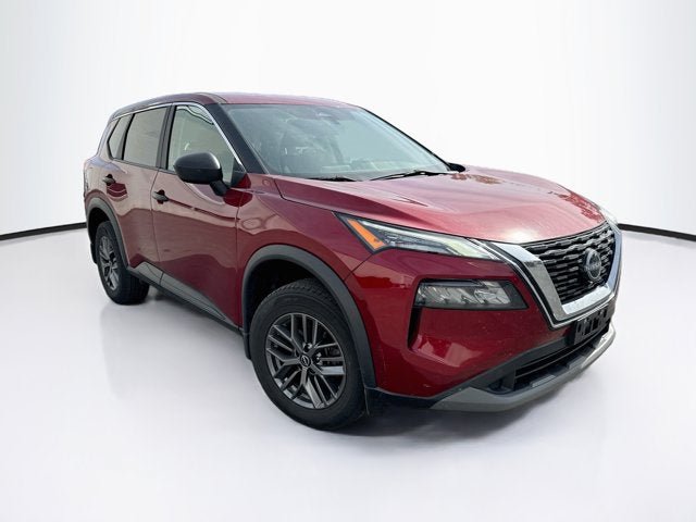 Used 2023 Nissan Rogue S AWD/4WD image 3