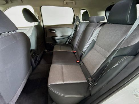 Used 2023 Nissan Rogue SV image 20