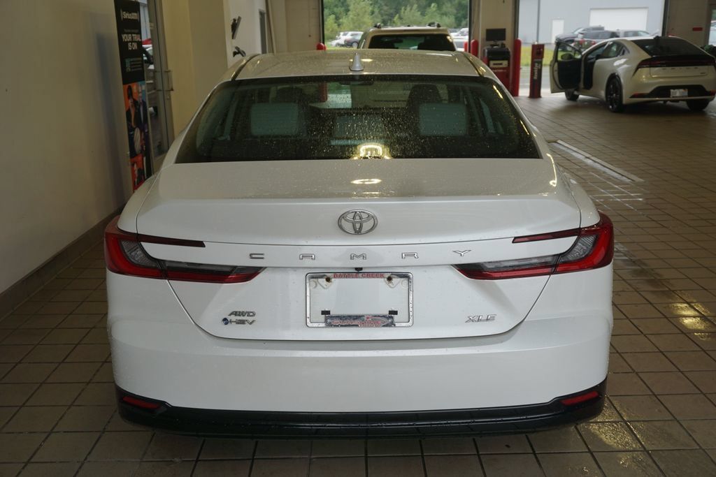 Used 2025 Toyota Camry XLE AWD/4WD image 15
