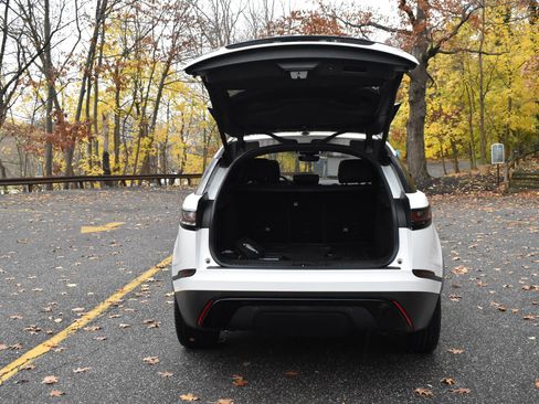 Used 2019 Land Rover Range Rover Velar S image 19