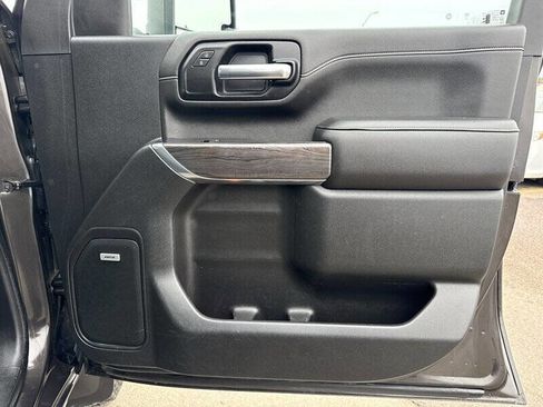 Used 2020 Chevrolet Silverado 2500 LTZ w/ LTZ Premium Package image 20