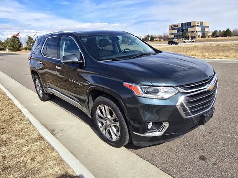 Used 2019 Chevrolet Traverse Premier w/ Driver Confidence II Package image 7