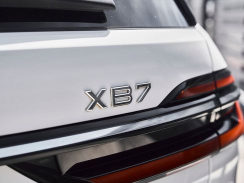 Used 2023 BMW ALPINA XB7 AWD/4WD image 11