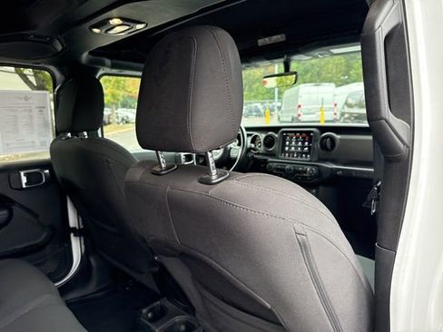 Used 2022 Jeep Wrangler Unlimited Willys image 24