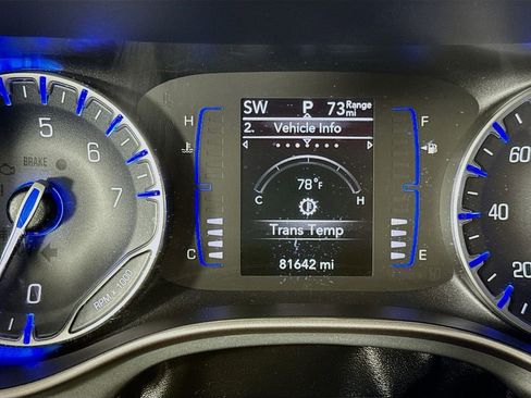 Used 2020 Chrysler Pacifica Touring w/ S Appearance Package image 16