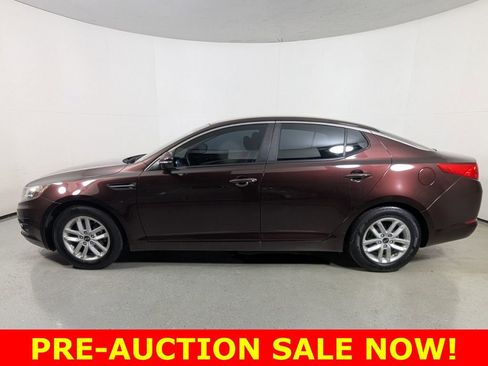 Used 2011 Kia Optima LX w/ Convenience Pkg image 4