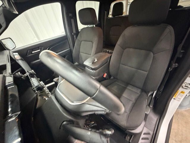 Used 2024 Chevrolet Colorado LT AWD/4WD image 5