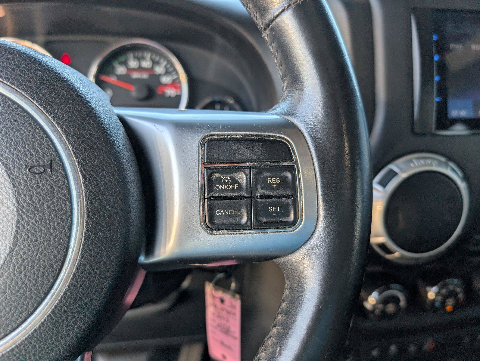 Used 2013 Jeep Wrangler Unlimited Rubicon AWD/4WD image 28
