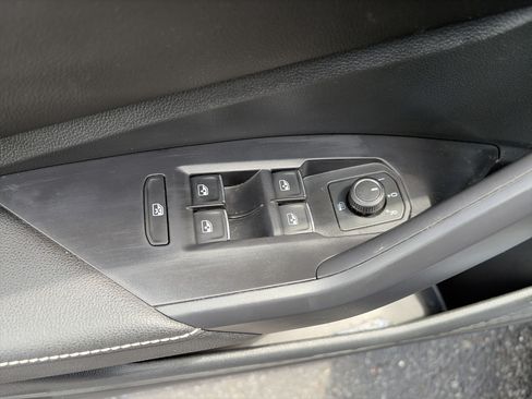 Used 2024 Volkswagen Jetta Sport FWD image 15