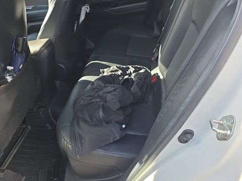 Used 2021 Toyota C-HR Limited image 8