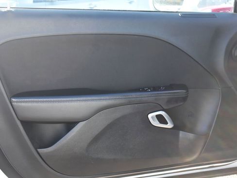 Used 2022 Dodge Challenger R/T image 15