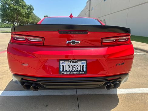 Used 2018 Chevrolet Camaro SS RWD image 11