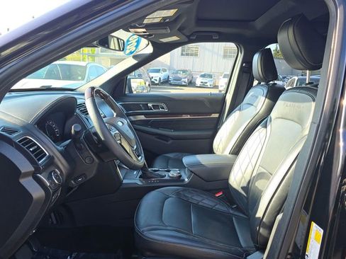 Used 2018 Ford Explorer Platinum AWD/4WD image 21