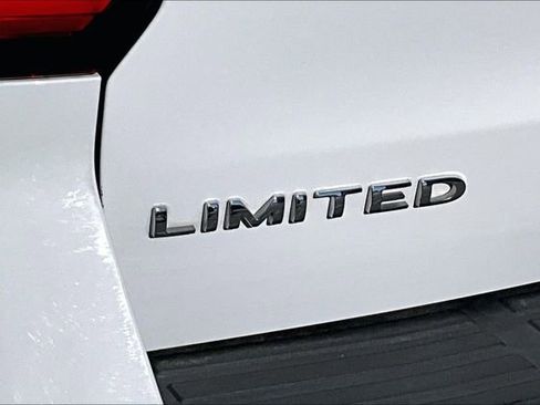 Certified 2024 Ford Expedition Limited image 31