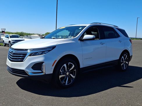 Certified 2024 Chevrolet Equinox Premier AWD/4WD image 3