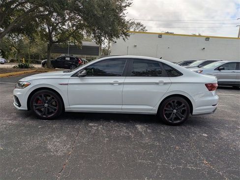 Used 2019 Volkswagen Jetta GLI image 8
