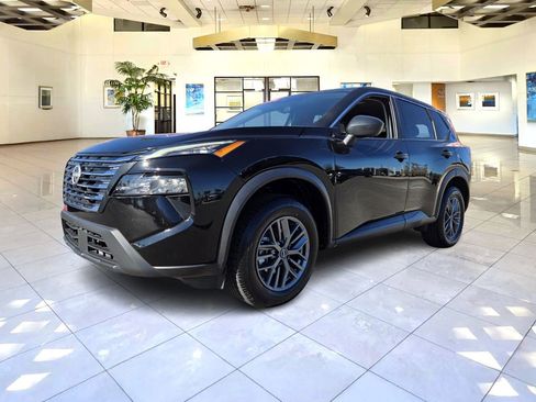 Certified 2024 Nissan Rogue S image 3