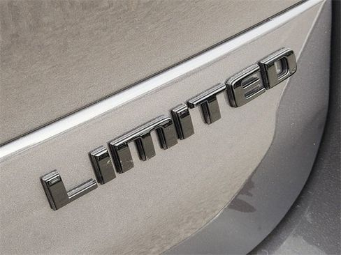 New 2025 Jeep Grand Cherokee L Limited image 7