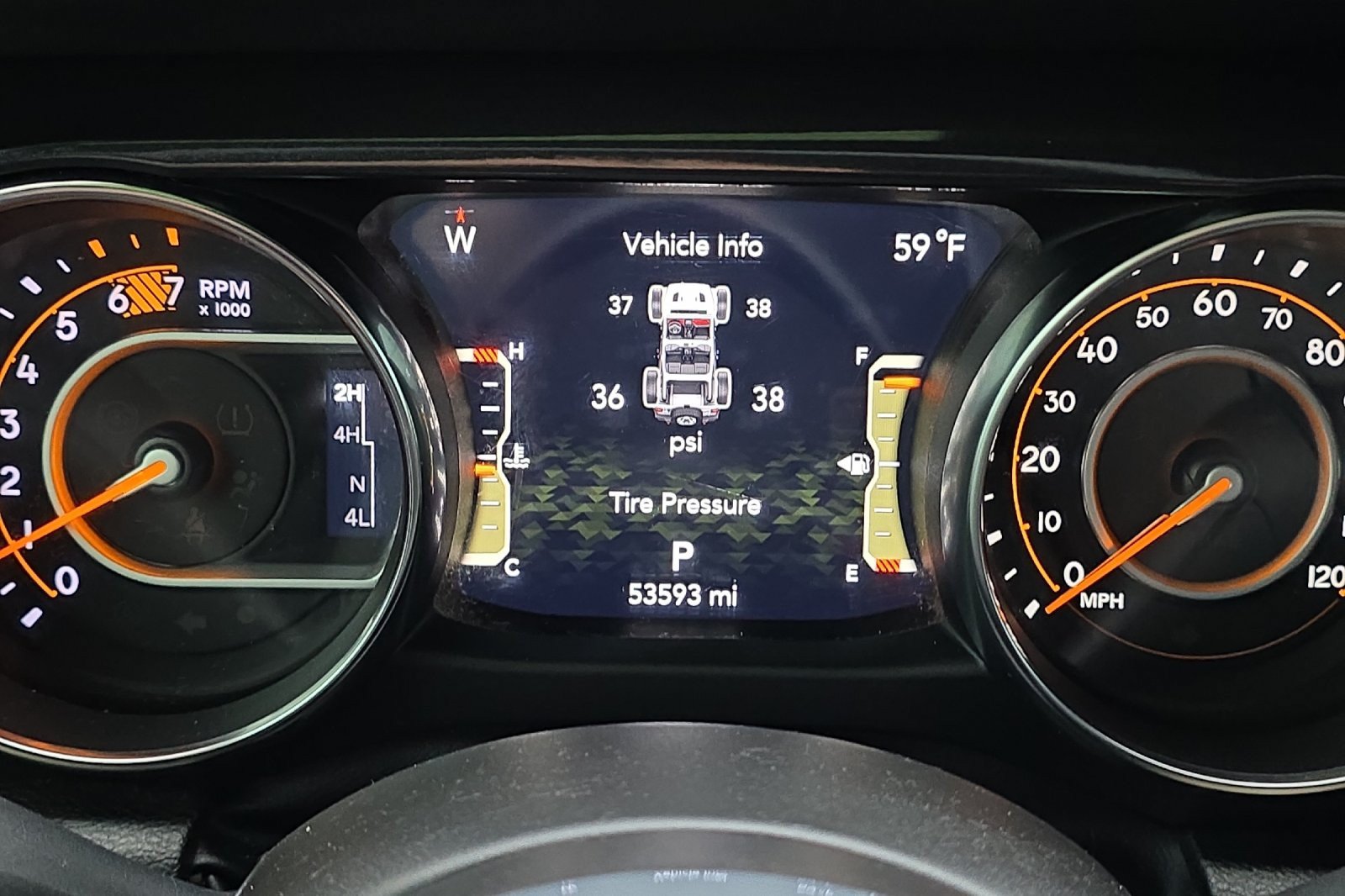 Used 2023 Jeep Wrangler Unlimited Sahara AWD/4WD image 22