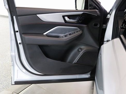 Used 2026 Acura MDX A-Spec image 12