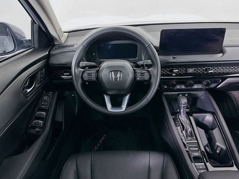Used 2024 Honda Accord Touring image 29