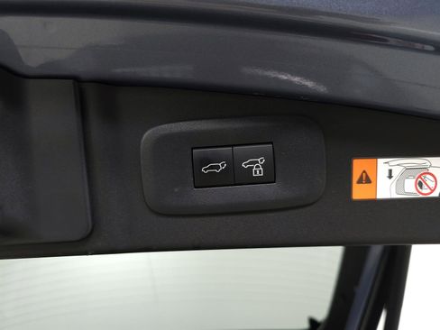 Certified 2023 Lexus RZ 450e Premium w/ Accessory Package (A2) image 9