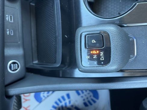 Used 2023 Nissan Rogue SV image 18