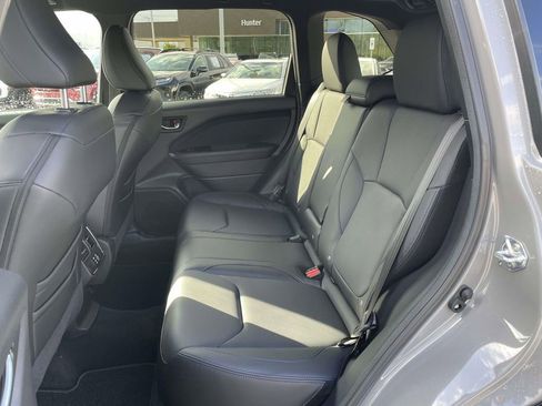 Certified 2026 Subaru Forester Limited w/ Premium/Limited Package AWD/4WD image 3