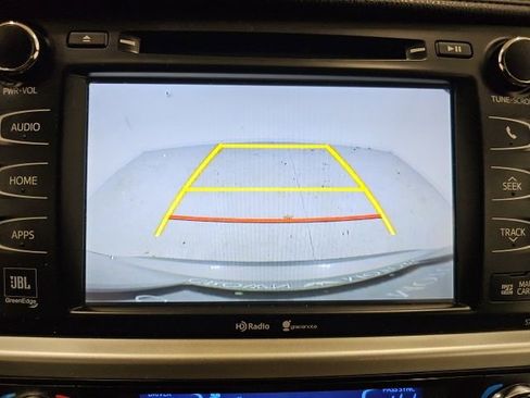 Used 2014 Toyota Highlander Limited image 27