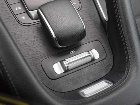 Certified 2022 Mercedes-Benz GLS 450 4MATIC image 30