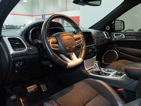 Used 2019 Jeep Grand Cherokee SRT AWD/4WD image 18