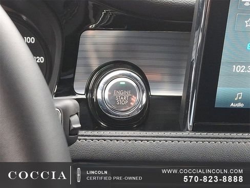 Certified 2022 Lincoln Corsair AWD w/ Equipment Group 101A image 24