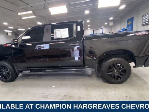 Used 2022 Chevrolet Silverado 1500 Custom Trail Boss AWD/4WD image 7