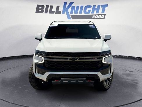 Used 2022 Chevrolet Tahoe Z71 w/ Luxury Package AWD/4WD image 8