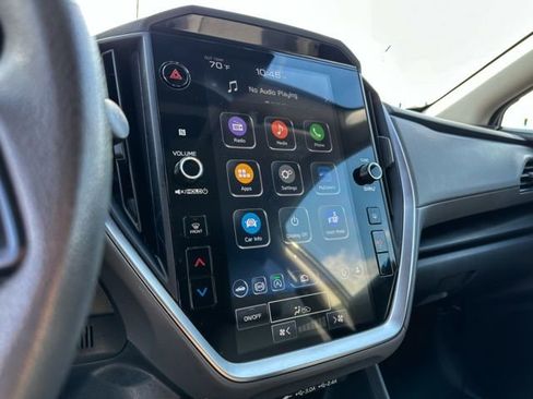 Used 2024 Subaru Crosstrek 2.0i Premium image 18