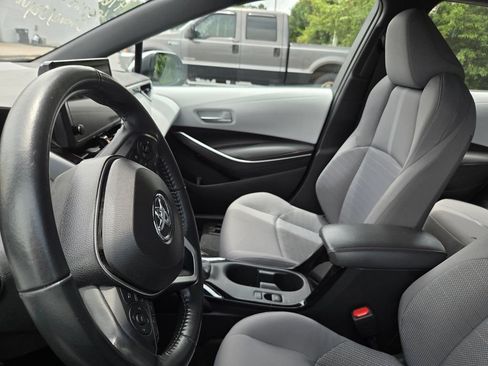 Used 2024 Toyota Corolla SE FWD image 6