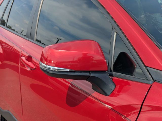 Used 2022 Toyota Corolla Cross LE w/ Moonroof Package FWD image 10