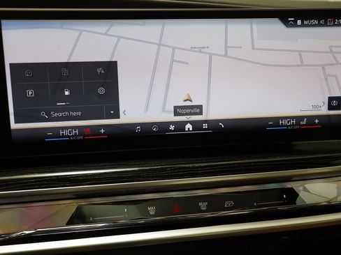 Certified 2025 BMW 740i xDrive image 9