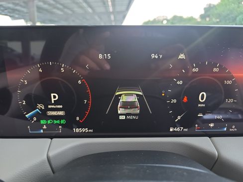 Used 2025 Nissan Armada Platinum w/ Convenience Package RWD image 18