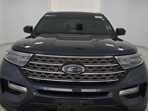 Used 2023 Ford Explorer King Ranch w/ Technology Package image 2